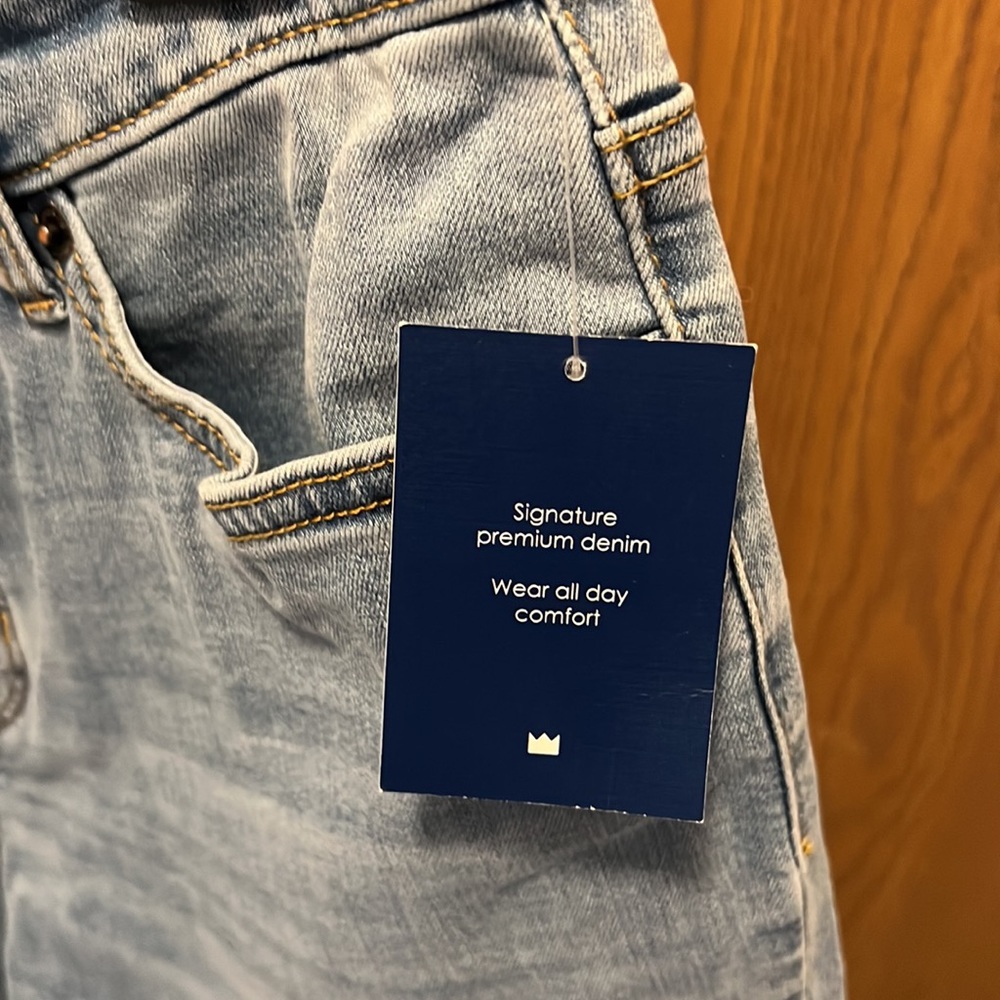 Jeans - Picture 4 of 5